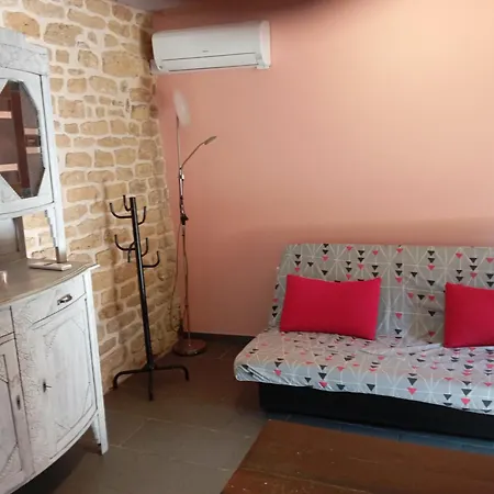 Le Cabanon Au Bord De L'othain Country house *