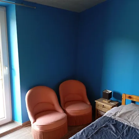 Hétvégi ház Le Cabanon Au Bord De L'othain